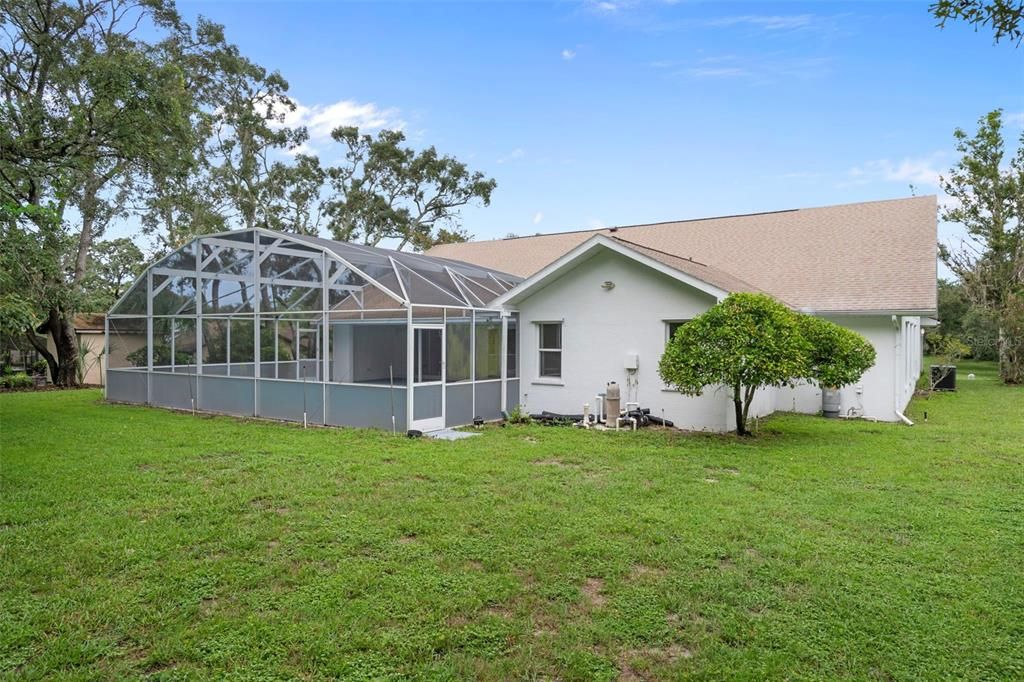 Activo con contrato: $404,998 (3 camas, 2 baños, 2303 Pies cuadrados)