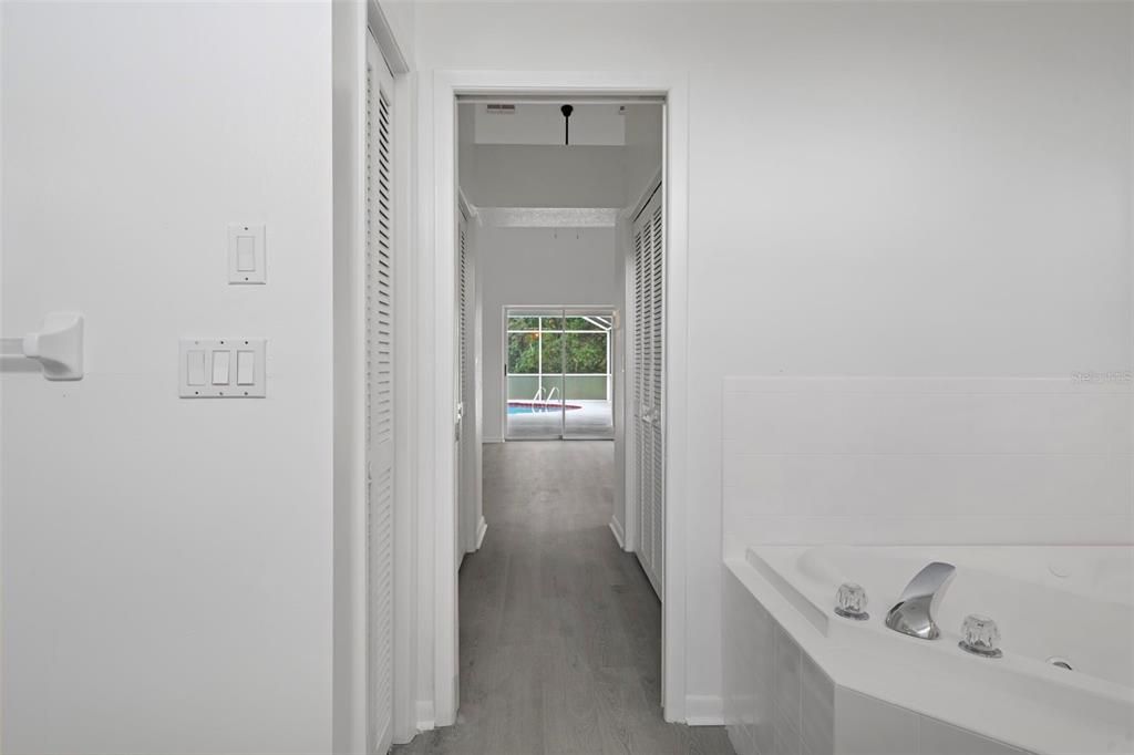 待售: $434,345 (3 贝兹, 2 浴室, 2303 平方英尺)