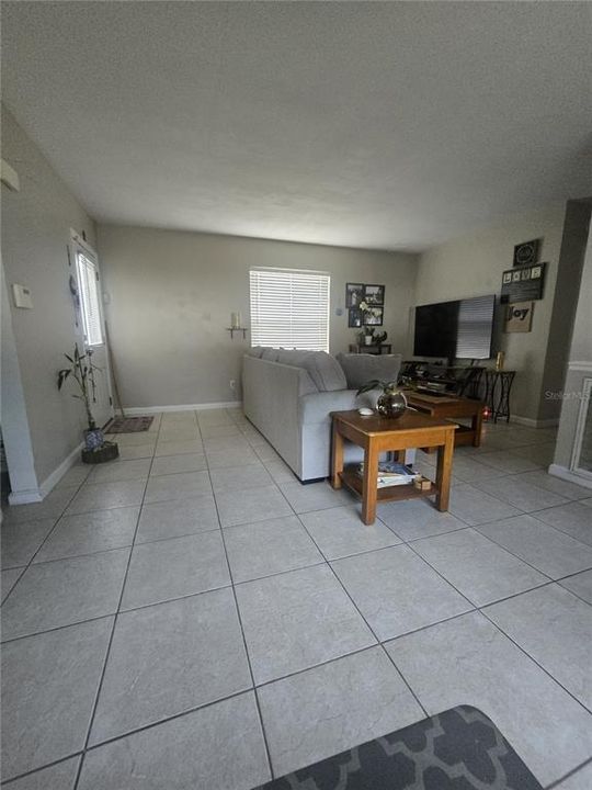 En Venta: $249,500 (2 camas, 1 baños, 880 Pies cuadrados)