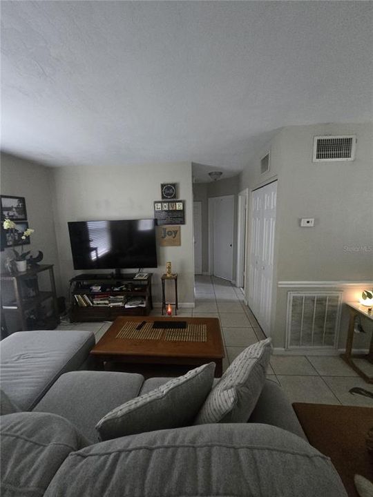 En Venta: $249,500 (2 camas, 1 baños, 880 Pies cuadrados)