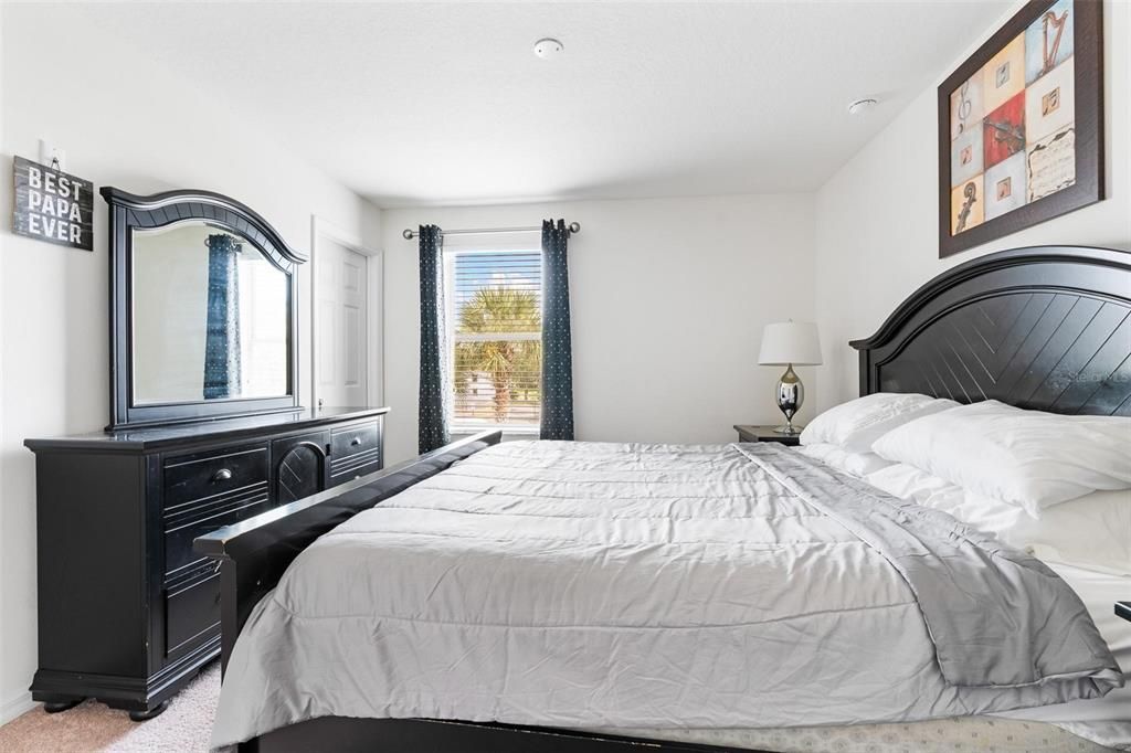 For Sale: $335,990 (3 beds, 2 baths, 1295 Square Feet)