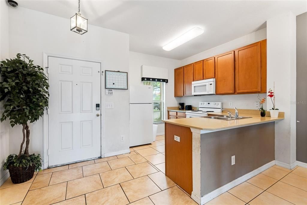 For Sale: $335,990 (3 beds, 2 baths, 1295 Square Feet)