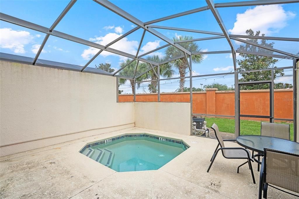 For Sale: $335,990 (3 beds, 2 baths, 1295 Square Feet)