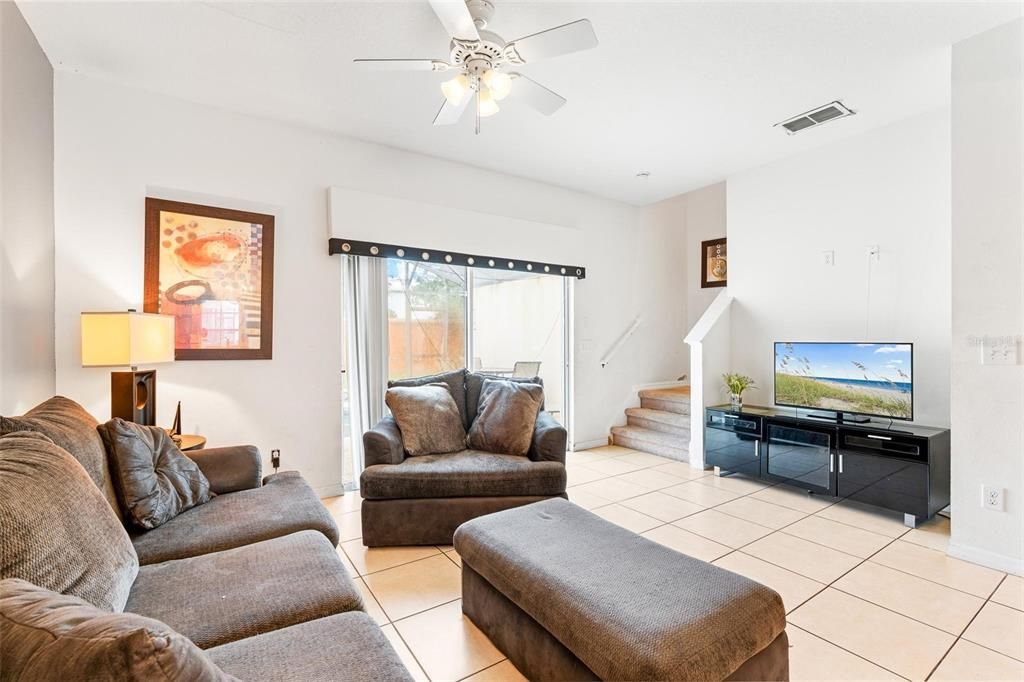 For Sale: $335,990 (3 beds, 2 baths, 1295 Square Feet)