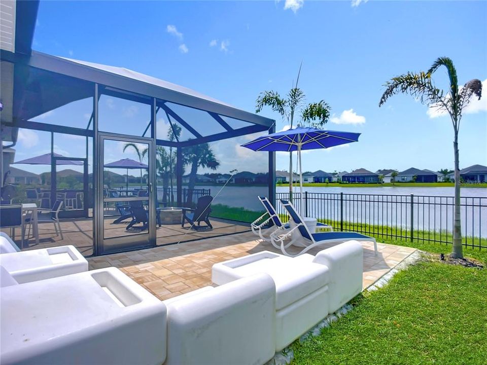 合同活跃: $599,900 (4 贝兹, 2 浴室, 2425 平方英尺)