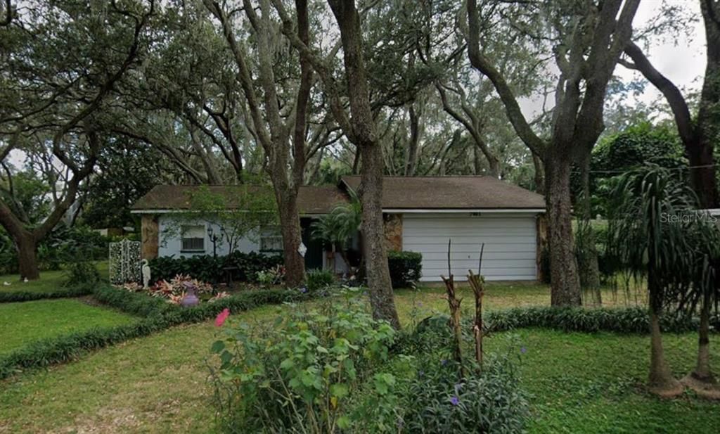 Recently Sold: $185,000 (2 beds, 1 baths, 867 Square Feet)