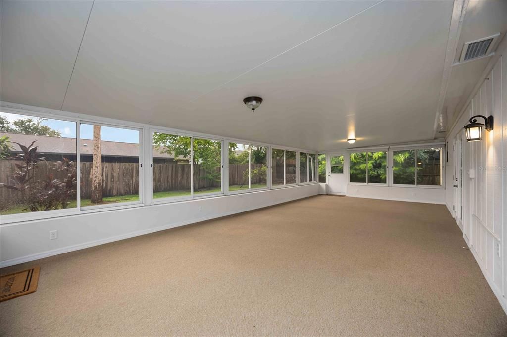 出租: $3,100 (3 贝兹, 2 浴室, 1890 平方英尺)