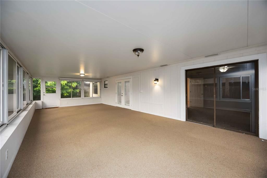 出租: $3,100 (3 贝兹, 2 浴室, 1890 平方英尺)