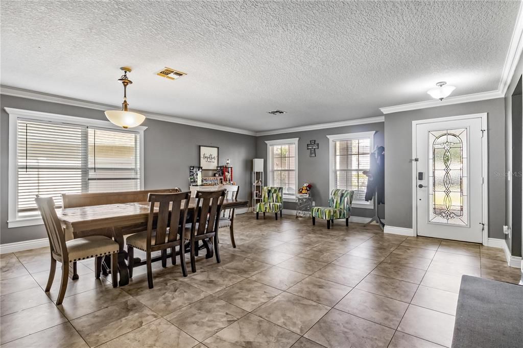 Active With Contract: $549,000 (6 beds, 4 baths, 3514 Square Feet)