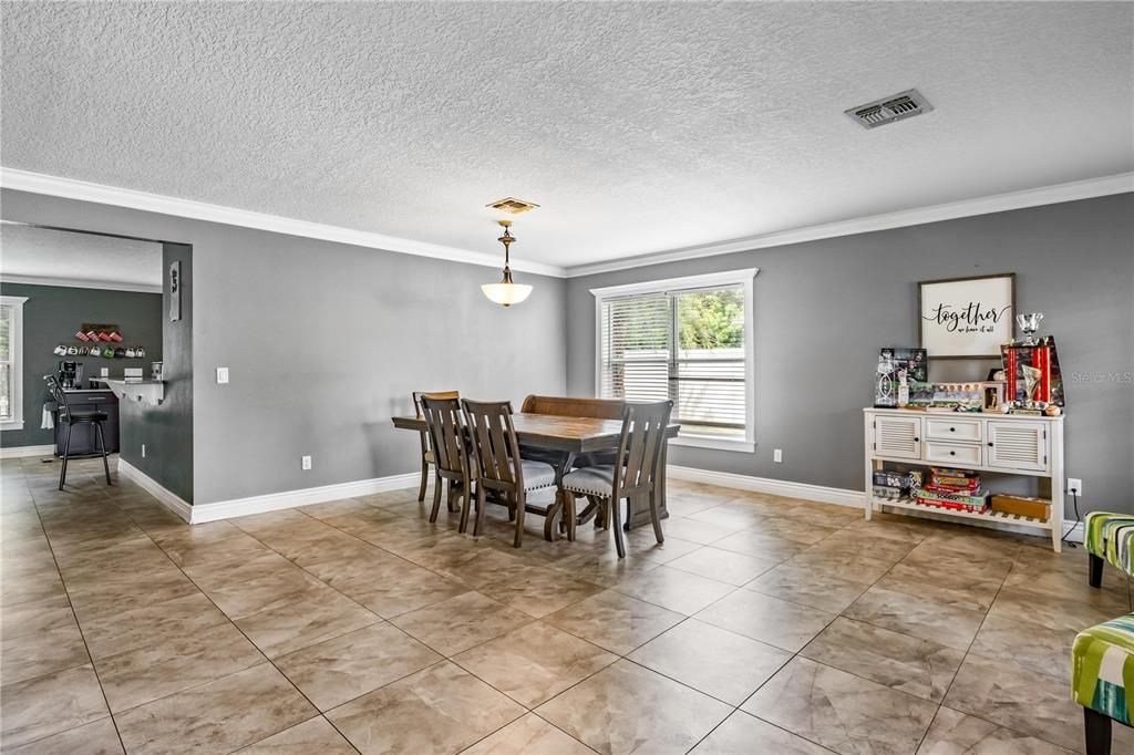 Active With Contract: $549,000 (6 beds, 4 baths, 3514 Square Feet)