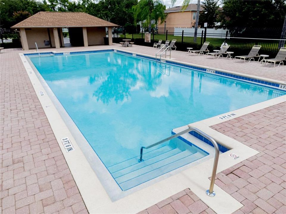 Active With Contract: $549,000 (6 beds, 4 baths, 3514 Square Feet)