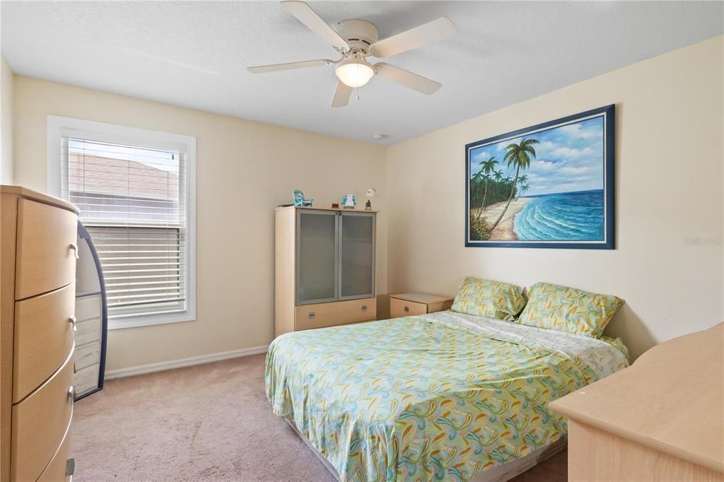 Active With Contract: $549,000 (6 beds, 4 baths, 3514 Square Feet)