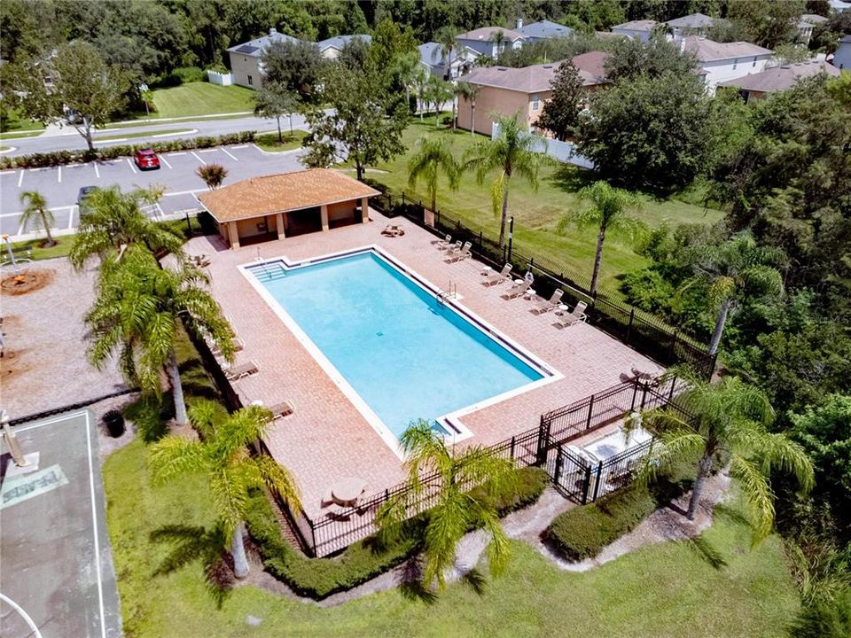 Active With Contract: $549,000 (6 beds, 4 baths, 3514 Square Feet)