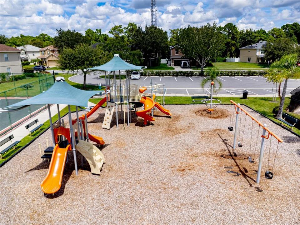 Active With Contract: $549,000 (6 beds, 4 baths, 3514 Square Feet)