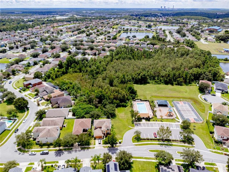 Active With Contract: $549,000 (6 beds, 4 baths, 3514 Square Feet)