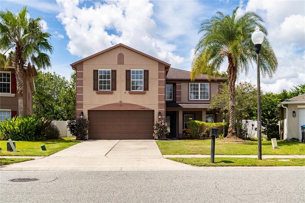 Active With Contract: $549,000 (6 beds, 4 baths, 3514 Square Feet)