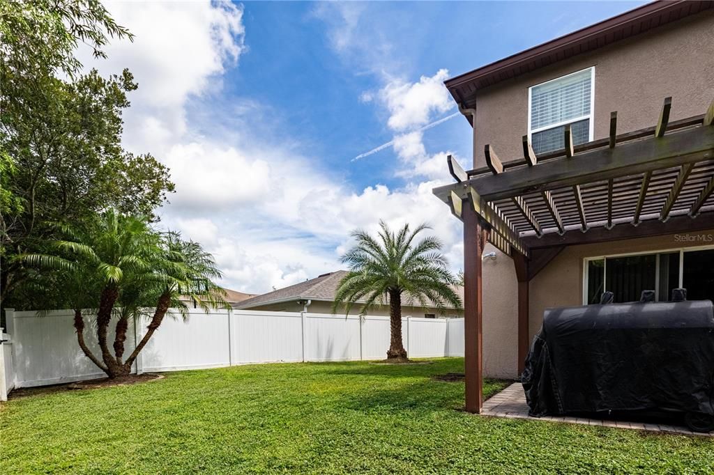 Active With Contract: $549,000 (6 beds, 4 baths, 3514 Square Feet)