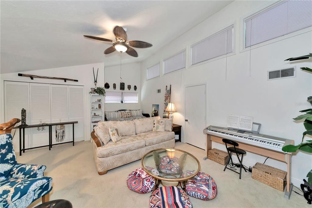 For Sale: $1,449,000 (5 beds, 3 baths, 3284 Square Feet)