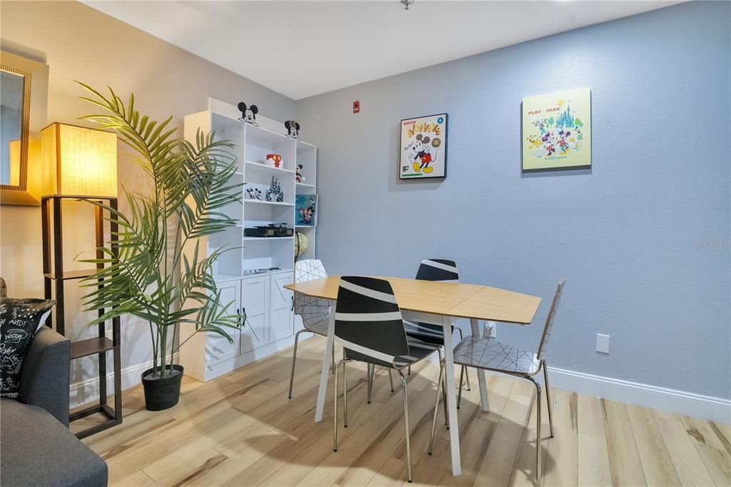 For Sale: $150,000 (1 beds, 1 baths, 648 Square Feet)