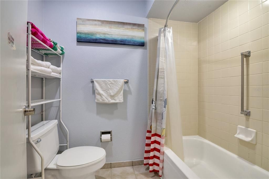 For Sale: $150,000 (1 beds, 1 baths, 648 Square Feet)