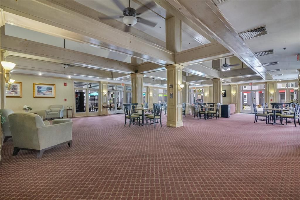 For Sale: $150,000 (1 beds, 1 baths, 648 Square Feet)