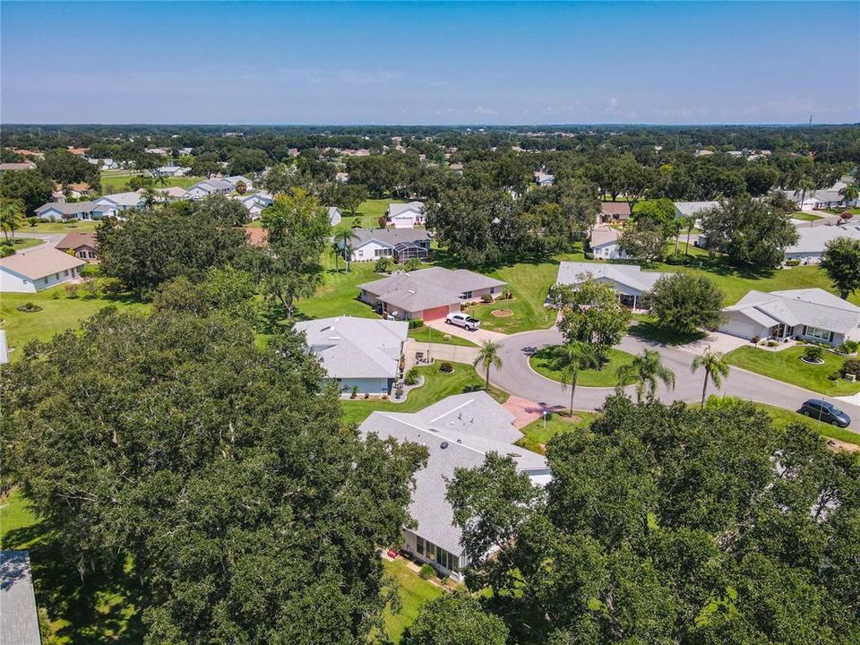 Под контрактом: $235,000 (2 спален, 2 ванн, 1800 Квадратных фут)