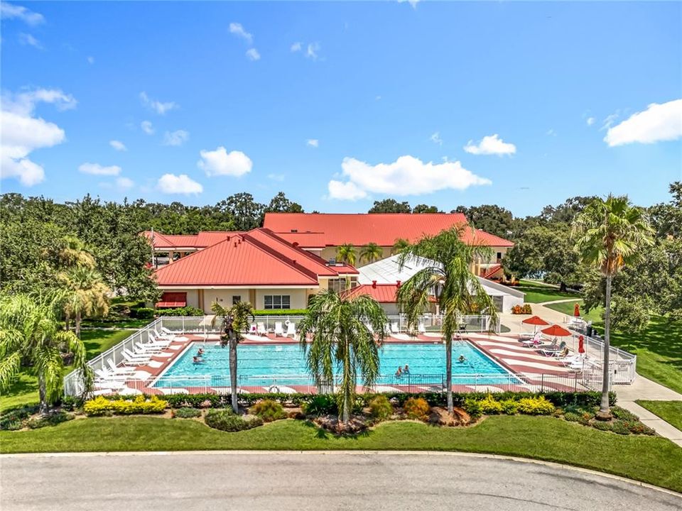 Под контрактом: $235,000 (2 спален, 2 ванн, 1800 Квадратных фут)