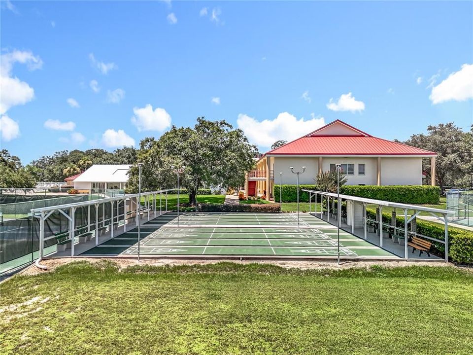 Под контрактом: $235,000 (2 спален, 2 ванн, 1800 Квадратных фут)