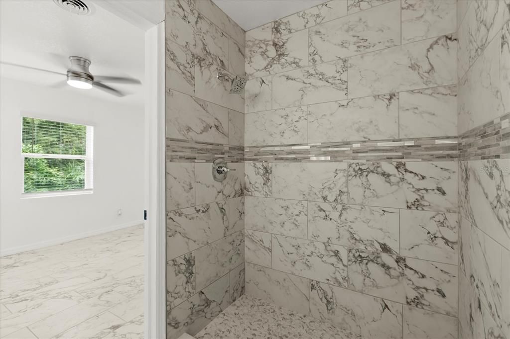 Activo con contrato: $298,000 (3 camas, 2 baños, 2042 Pies cuadrados)