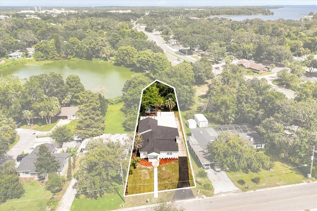 Activo con contrato: $298,000 (3 camas, 2 baños, 2042 Pies cuadrados)