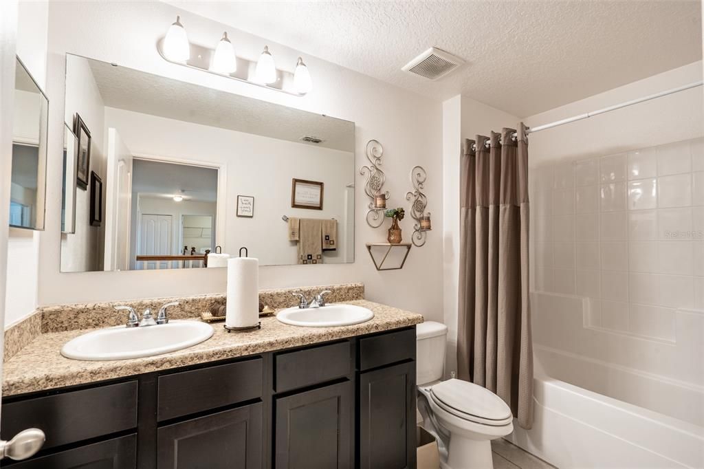 Active With Contract: $380,000 (3 beds, 2 baths, 2218 Square Feet)