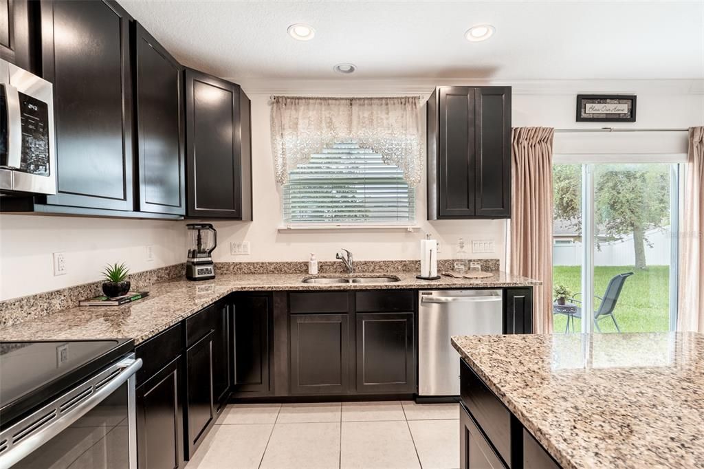 Active With Contract: $380,000 (3 beds, 2 baths, 2218 Square Feet)