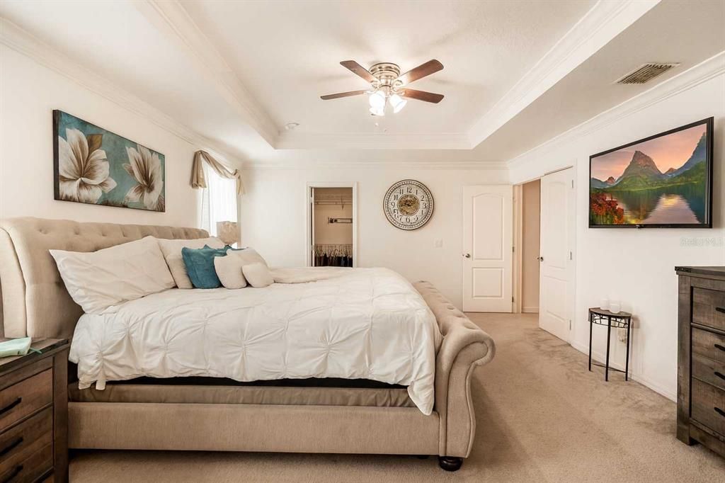 Active With Contract: $380,000 (3 beds, 2 baths, 2218 Square Feet)