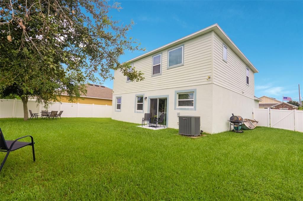 Active With Contract: $380,000 (3 beds, 2 baths, 2218 Square Feet)