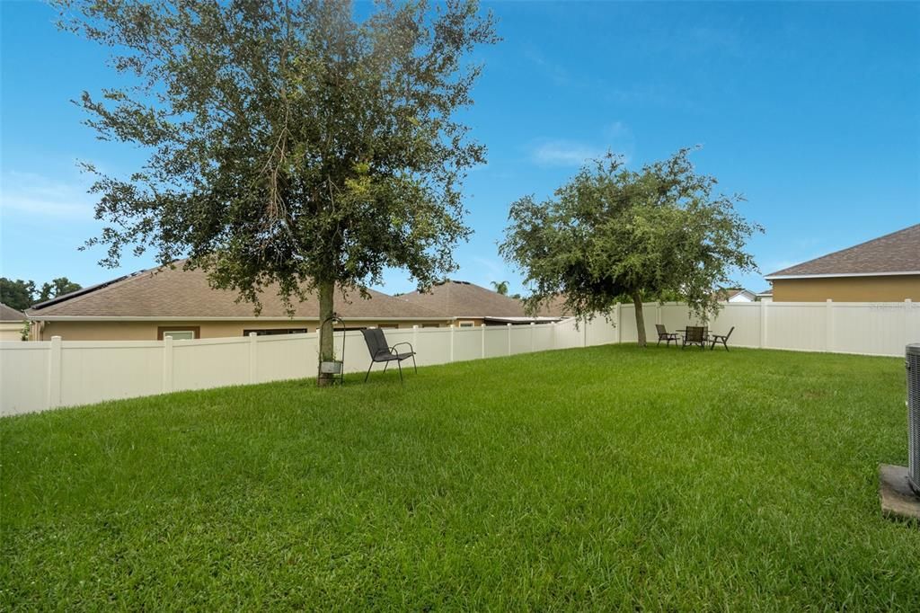 Active With Contract: $380,000 (3 beds, 2 baths, 2218 Square Feet)