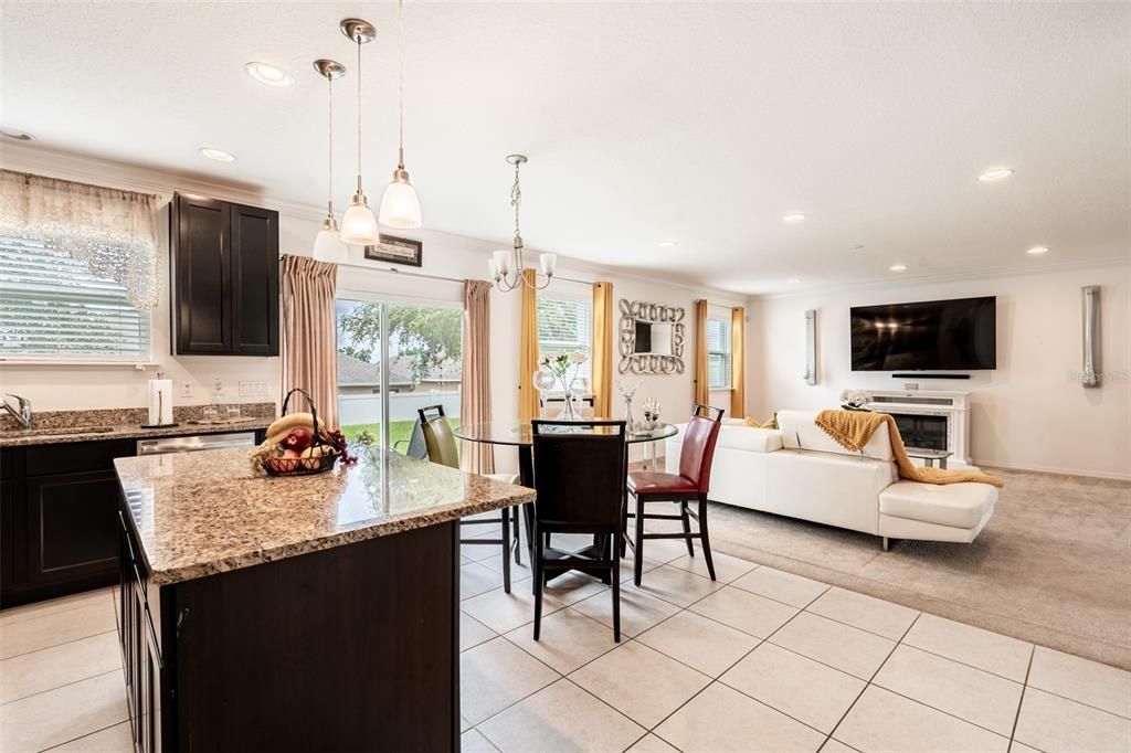 Active With Contract: $380,000 (3 beds, 2 baths, 2218 Square Feet)