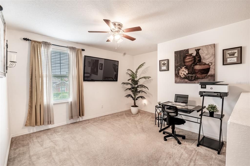 Active With Contract: $380,000 (3 beds, 2 baths, 2218 Square Feet)