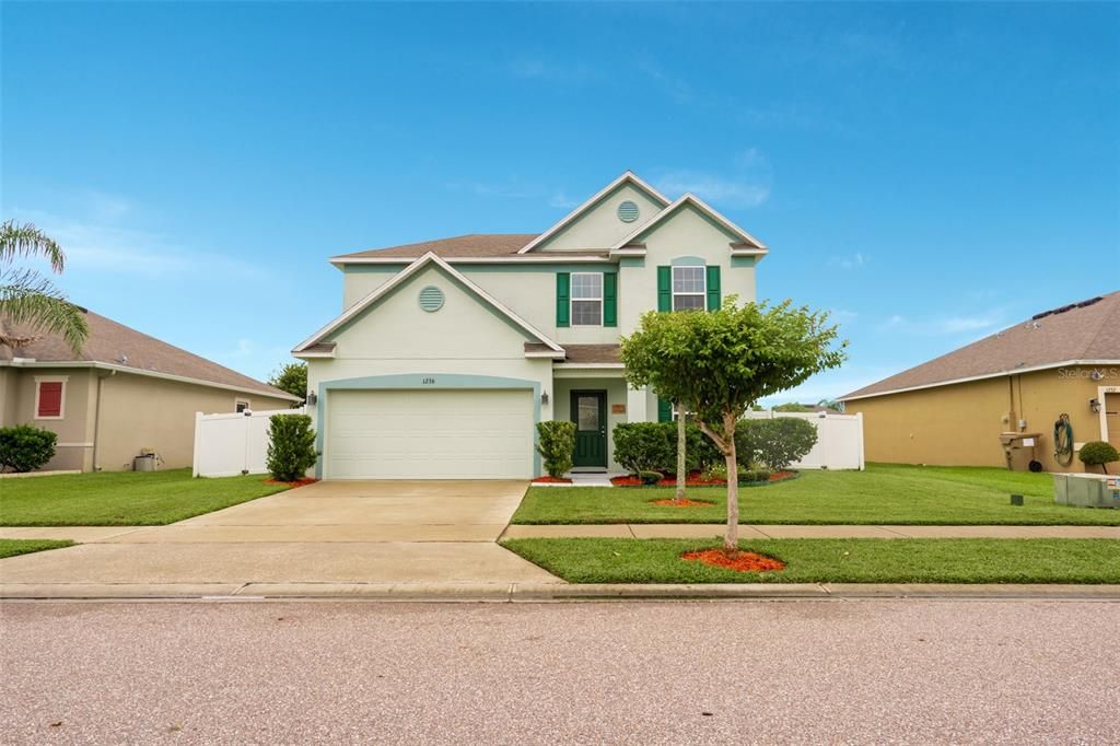 Active With Contract: $380,000 (3 beds, 2 baths, 2218 Square Feet)