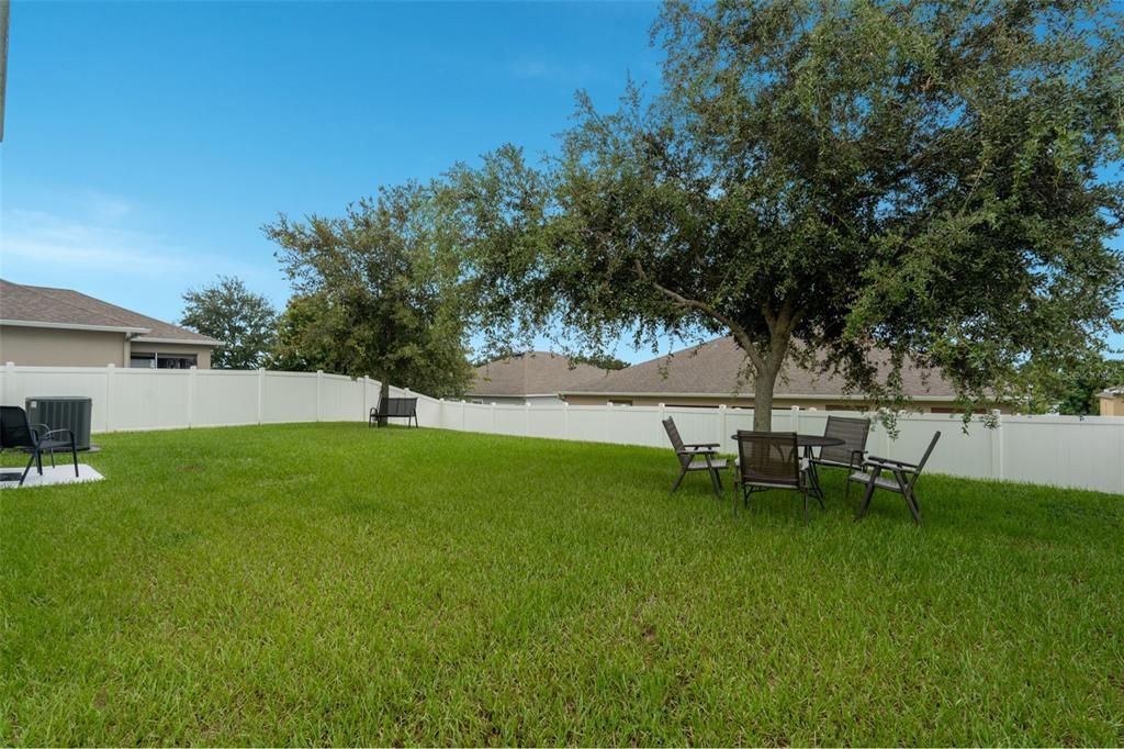 Active With Contract: $380,000 (3 beds, 2 baths, 2218 Square Feet)