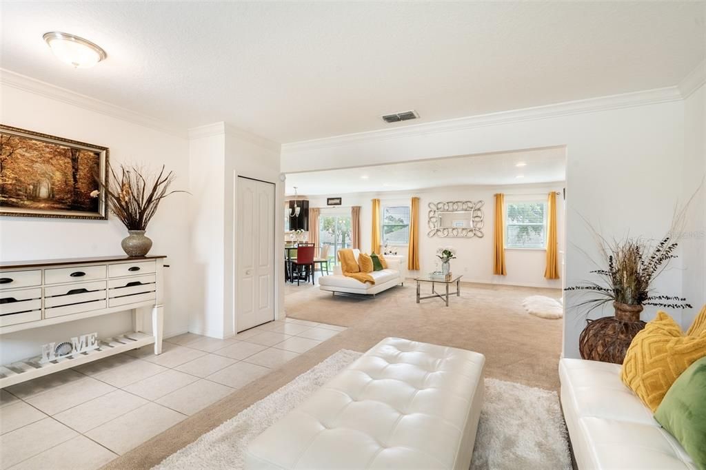 Active With Contract: $380,000 (3 beds, 2 baths, 2218 Square Feet)