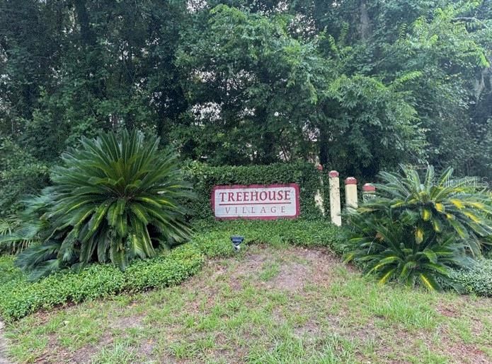 For Rent: $1,400 (2 beds, 2 baths, 874 Square Feet)