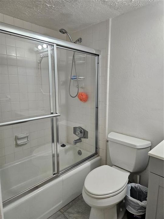 待售: $169,900 (1 贝兹, 1 浴室, 730 平方英尺)