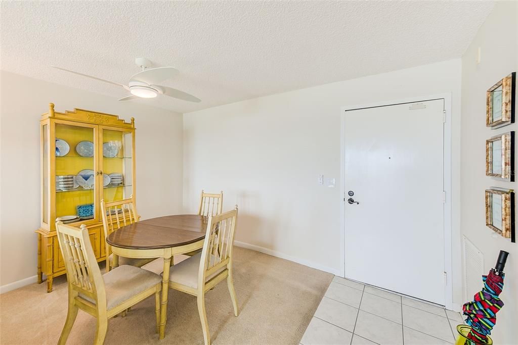 В аренду: $1,800 (1 спален, 1 ванн, 710 Квадратных фут)