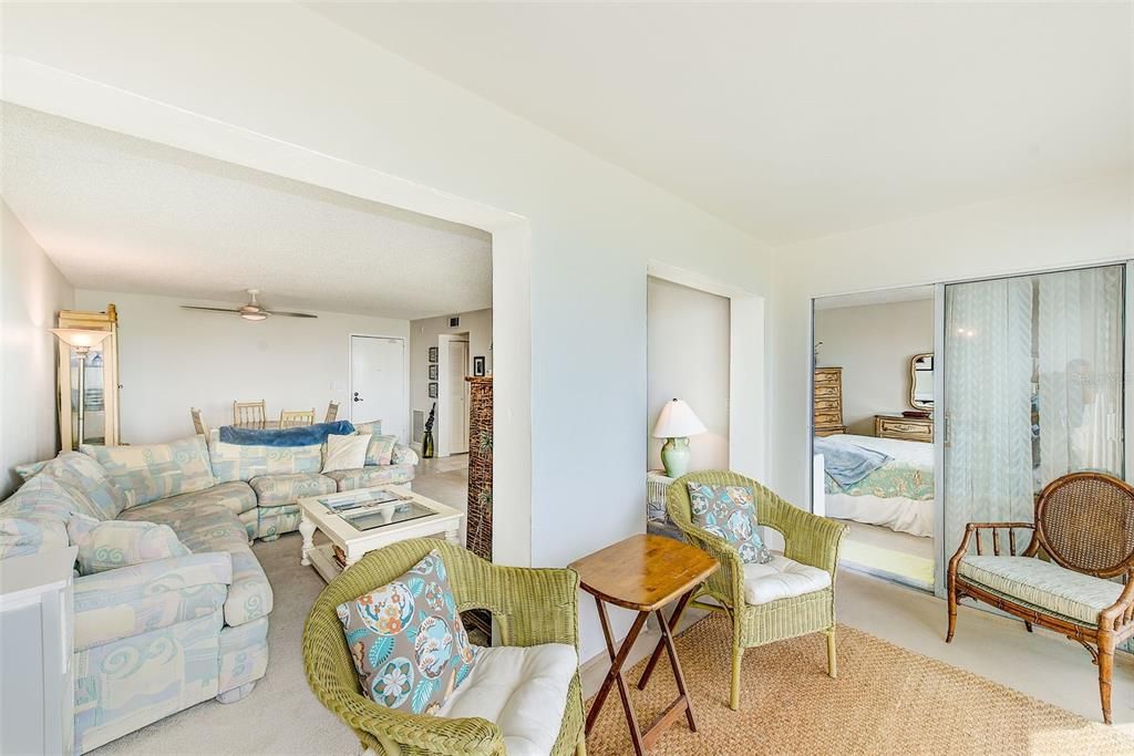 В аренду: $1,800 (1 спален, 1 ванн, 710 Квадратных фут)