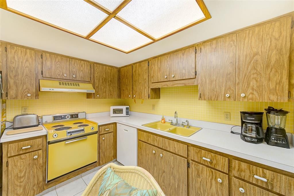 В аренду: $1,800 (1 спален, 1 ванн, 710 Квадратных фут)