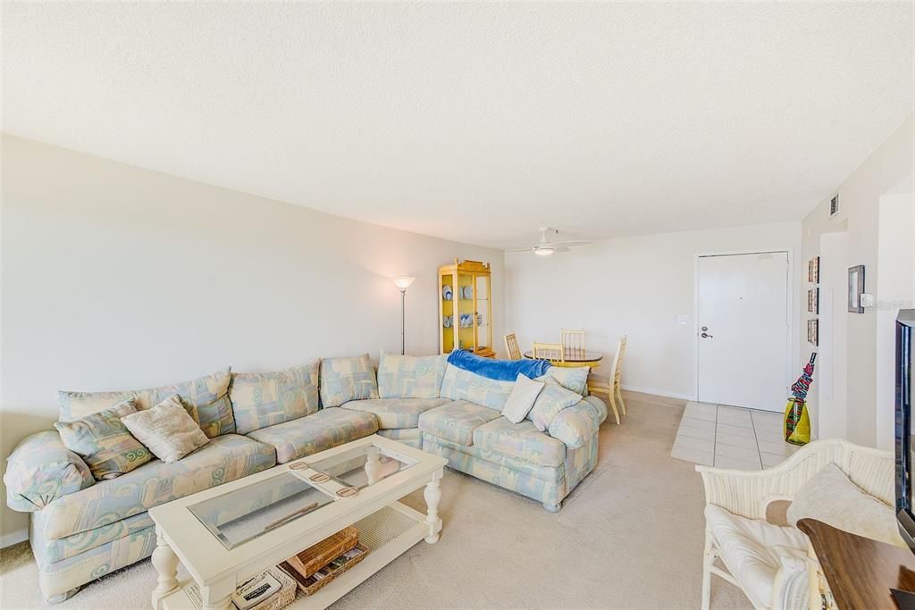 В аренду: $1,800 (1 спален, 1 ванн, 710 Квадратных фут)