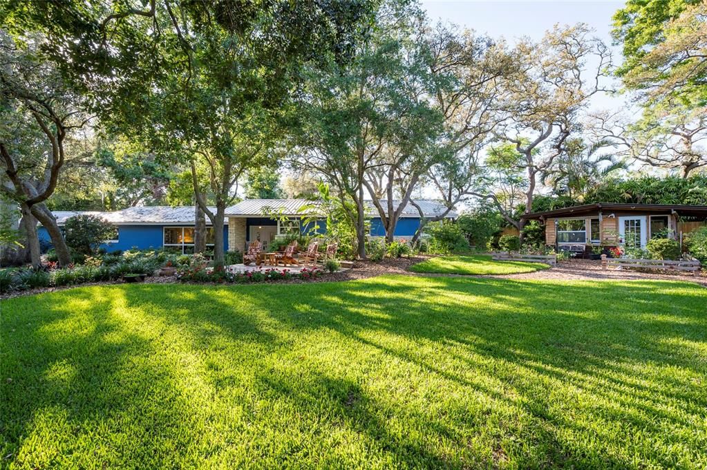 На продажу: $939,000 (5 спален, 3 ванн, 3662 Квадратных фут)