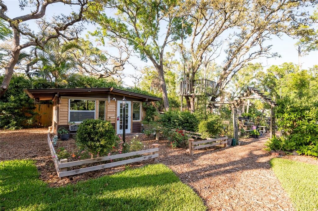 На продажу: $939,000 (5 спален, 3 ванн, 3662 Квадратных фут)