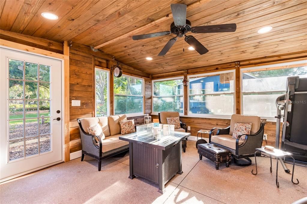 На продажу: $939,000 (5 спален, 3 ванн, 3662 Квадратных фут)