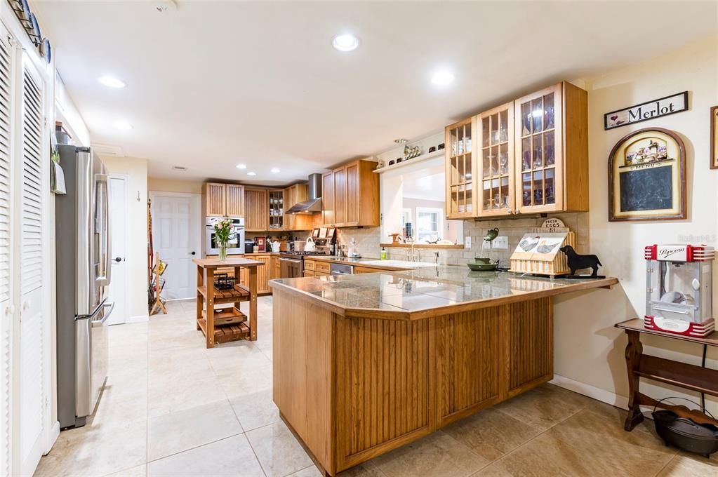 На продажу: $939,000 (5 спален, 3 ванн, 3662 Квадратных фут)